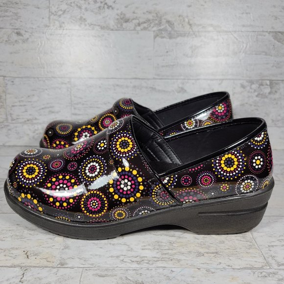 ingaro nursing shoes